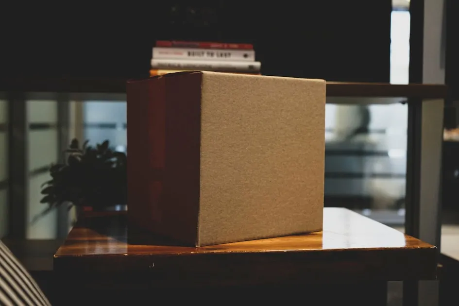 Blank box in office workspace — Bảng Giá Viettel Post 2026 - Phí Ship Hàng Mới Nhất