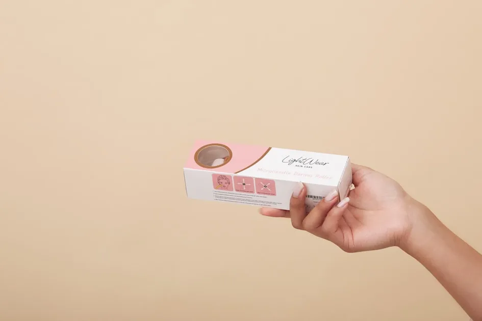 LightWear Skin Care 0.5mm Titanium Rose Gold Derma Roller — Cách Đóng Gói Hàng Gửi Viettel Post - An Toàn, Đúng Chuẩn