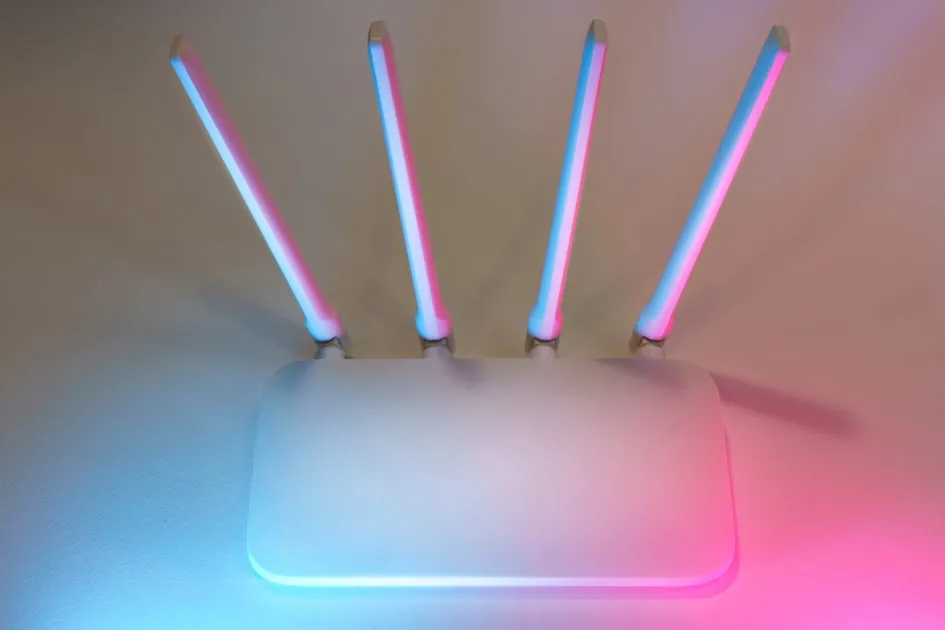 wireless network equipment home router — Mesh WiFi vs Kích Sóng WiFi - Cái Nào Tốt Hơn?